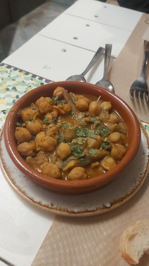 Tapa de callos veganos at La Villa de Dolly & Parton in Algeciras