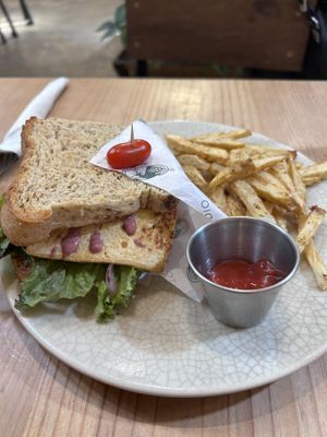 Vegan sandwich   at Santo Remedio in San Miguel De Allende