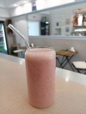 Smoothie vegano di fragole at Marea in Ischia