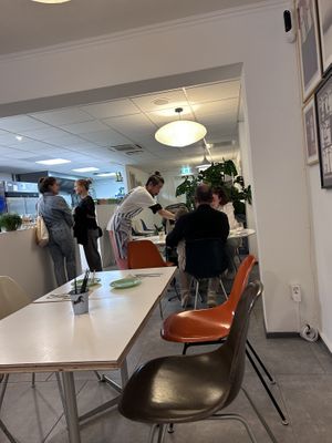 Owner service   at F LIFE  in Veldhoven