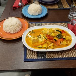  at Amazing Thai in Cascais