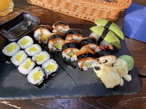 Veganes Sushi, Monk inside out, Rettich making und Avocado nigiri   at Deli Dojo in Idstein