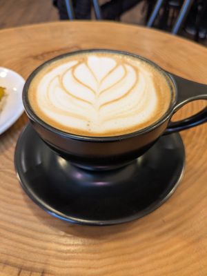 Oat milk latte at Hydra Coffeehouse in Rochester