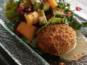 Vegan spicy beetroot cutlet with mango, avocado and green salad. Photo credits to Kunthaville at Kunthaville in Central Singapore