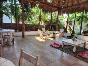 the main dining area  calm and breezy at Antal Cafeteria Holistica in Isla Mujeres