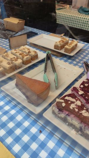 Cakes #Veganuary at Vegan Vacanza in Stroud