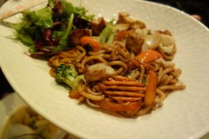 M22 Udon Yaki (vegan version with tofu) at Nui Thai Kitchen in Saarbrucken