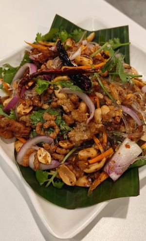 Vermicelli with vegan pork at Tammang Isaan Vegan – Rama 2 · ตำมัง อีสาน เจ มังสวิรัติ วีแกน in Bangkok