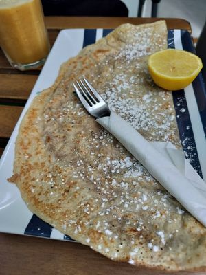 Lemon and sugar vegan crepe at EL Jardín Secreto Arrecife in Lanzarote