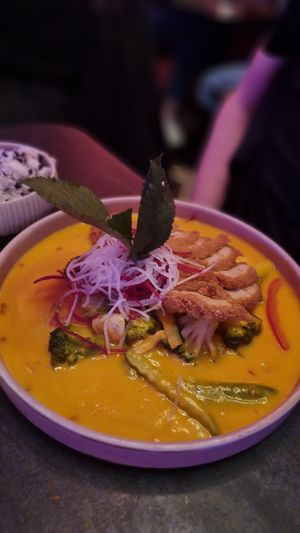 Mango at Akimy in Munich