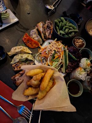 Starter plate for 2 people at Akimy in Munich