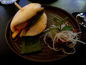 Bao bun (10,90€) Look at this bun 😉 at Akimy in Munich