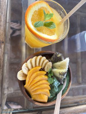 Smoothie Bowl and fresh orange juice   at Seabuds in San Juan La Union