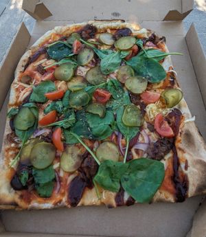 🍕🍔 Romas Burger Pizza (14,43€) at Čili Pizza - Stacijas laukums in Riga