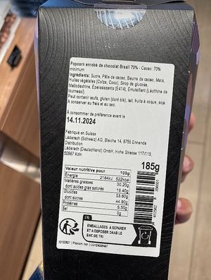 Vegan chocolate covered popcorn at Läderach in Paris