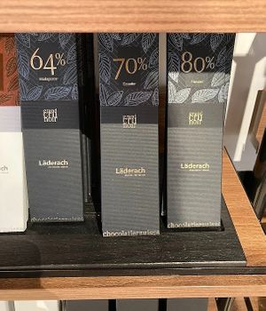  at Läderach in Paris