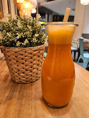 Ginger orange juice at immergrün in Dusseldorf