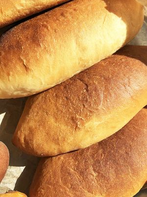 Vegan pies with three types of filling: 1) mashed potatoes with mushrooms and truffle paste, 2) Tom Yum oyster mushroom, 3) cauliflower with nori at Daner Pizza in Tbilisi