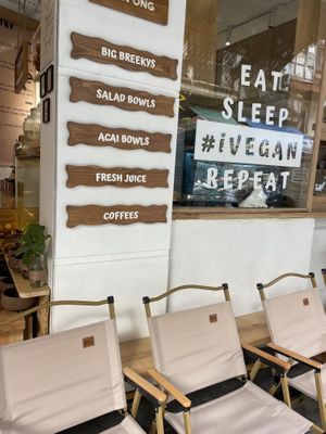  #Veganuary at iVegan Supershop Old Quarter Hanoi - Healthy Plant Based Cafe in Hanoi