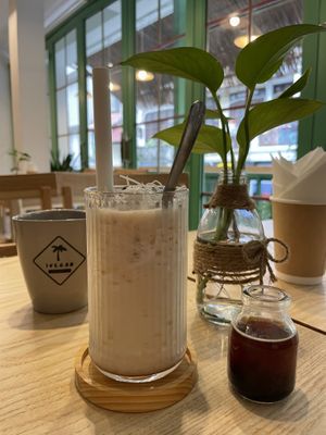  #Veganuary at iVegan Supershop Old Quarter Hanoi - Healthy Plant Based Cafe in Hanoi