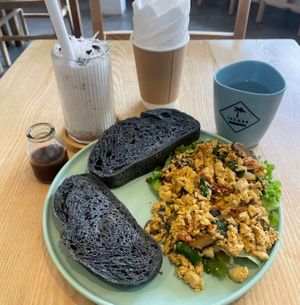 tofu scramble at iVegan Supershop Old Quarter Hanoi - Healthy Plant Based Cafe in Hanoi