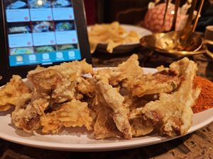 Fried oyster mushrooms at Xiao Long Kan 杜塞小龙坎 in Dusseldorf