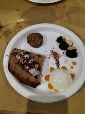 Mixed dessert at Dastra in Turin