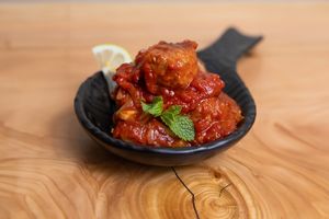 "Meat balls" with tomato ita-mex sauce at Dastra in Turin