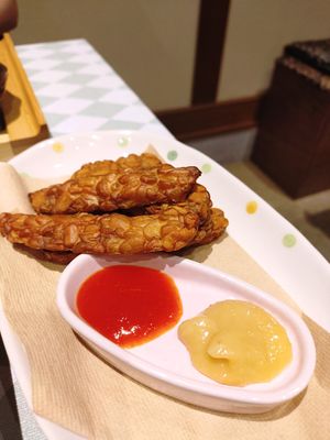 Tempeh goreng at Silver Backs Cafe in Kyoto