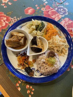 Lunch plate  at Isso in Kamakura