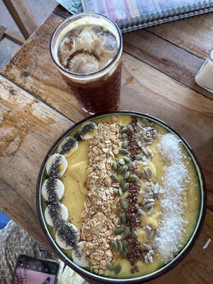 Smoothie bowl and coffee  at Cafe Sarwaa in Varkala