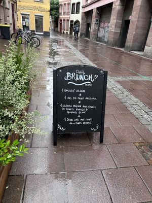 Brunch sign  at Le Petit Nomad in Strasbourg