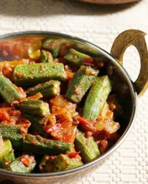 Bhindi Masala (Vegan)
香草秋葵
Okra cooked with onion, tomatoes and seasoned with aromatic herbs at Mahi & Mandi's Curry Corner - 雙蔓印度餐廳 in Hualien
