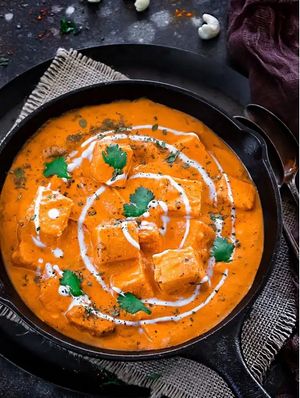 Paneer Butter Masala
香料起司瑪沙拉 
Cottage cheese grilled first and then simmered in rich buttery tomato gravy at Mahi & Mandi's Curry Corner - 雙蔓印度餐廳 in Hualien