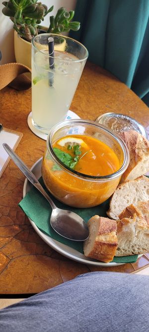 Daal und Hauslimonade at KOSMOS - temporarily closed in Saarbrucken