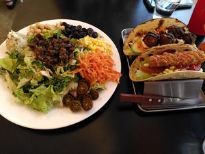 Salad and tacos at Yella in Gyeongju-si