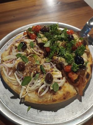 Vegan pizza at PICSA in Buenos Aires
