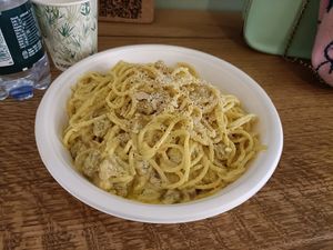 Carbonara vegan at E'den in Turin