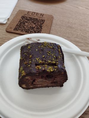 Very good chocolate banana dessert at E'den in Turin