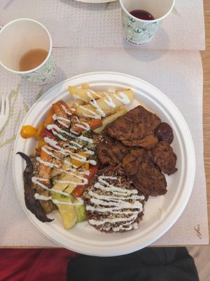 Soy steacks with vegetables and red rice at E'den in Turin
