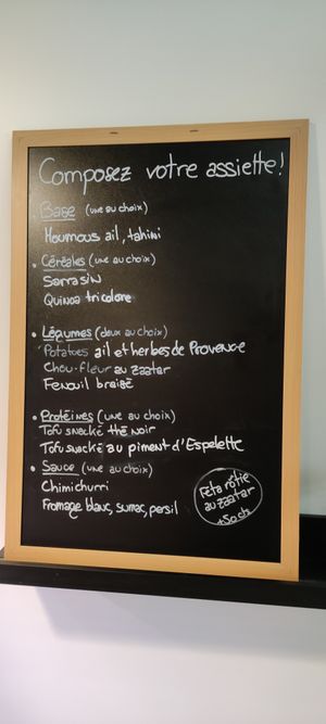 Compose your menu at La Bouchée Végé in Paris
