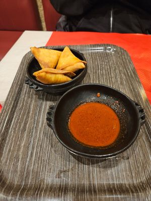 Samoussa at Restaurant ALAJE in Rouen