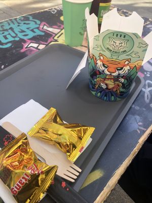 Bandeja  at Tora Street Food in Burgos