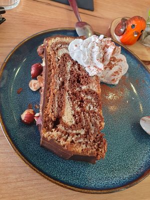 Marble cake at Le Rouge-gorge Restaurant in Menton