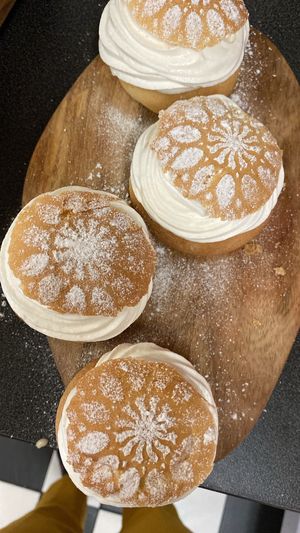 Gluten-free Semla! Cooked to perfection they are almost as soft and juicy as regular ones, tho they are sensitive so some extra cream might be added ☺️ Especially on second day at Nomi the Karakal in Malmo