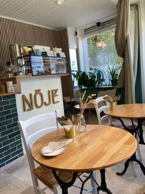  at Nöje   in Brussels