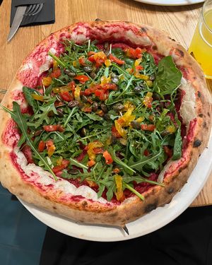 Pink Detox Pizza (vegan)  at nuva pizza in Leipzig