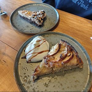 Apple cake with whipped cream and chocolate cake 5/5  at Alekärr Ekologiska Gård AB in Axvall