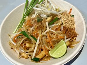 Pad Thai with green papaya noodles   at V Street - Emsphere in Bangkok