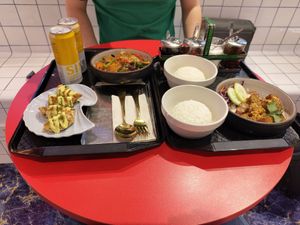  at V Street - Emsphere in Bangkok